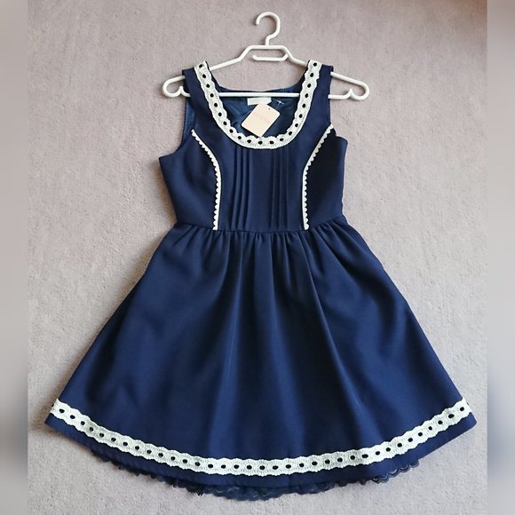 Liz Lisa - Navy Blue Crochet Detail and Lace Trim Sleeveless Dress - Picture 2 of 16